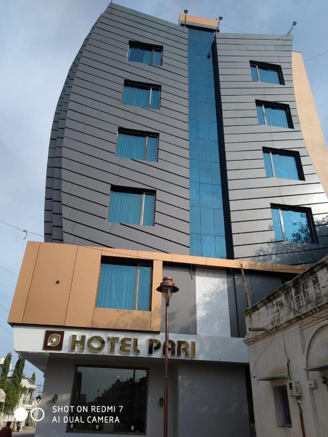 Hotel Pari Dwārka Exterior foto